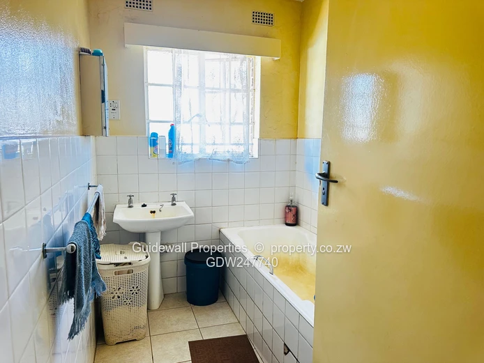 Garden Flat on Chinamano (Sole Mandate)