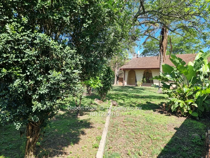 Family Home on 2090sqm in Sought After Rhodene, Masvingo