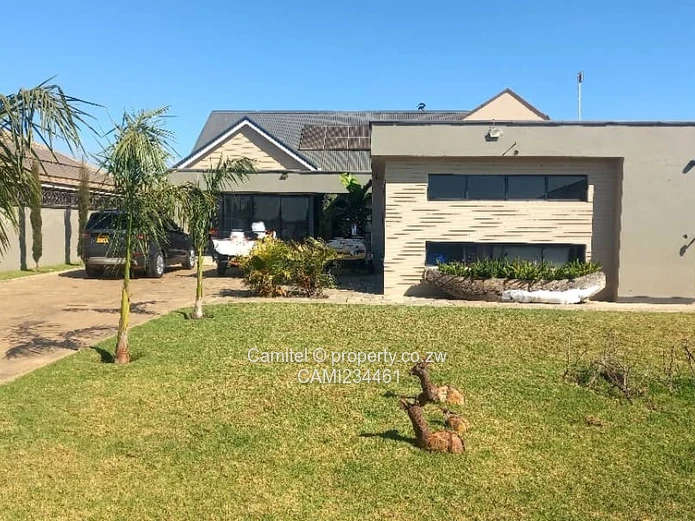 Modern 4-Bed Home with Pool & Borehole in Sandton Park (Sole Mandate)