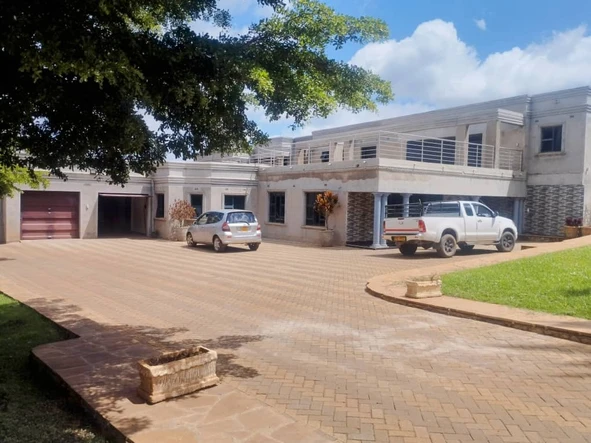 Luxurious 7 bedroomed house with self-contained 3 bed cottage for sale in Gletwin