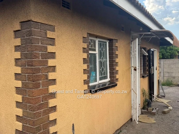 Budiriro 4 Neat 4 Bed House For Sale 
