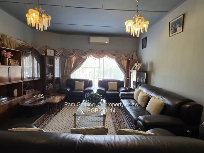 Beautiful off grid plot for sale in Kensington