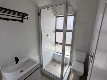 3 Bedroom Garden Flat