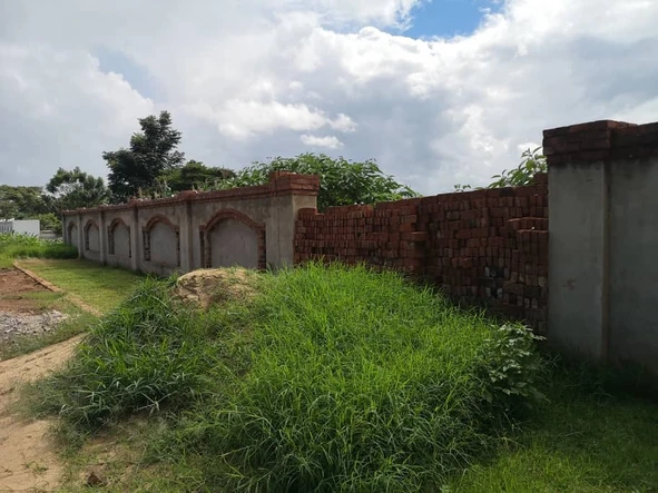 Ready to build-Walled all sides