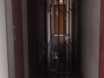 6 Bedroom House