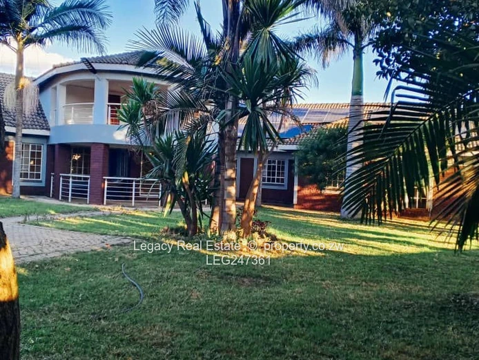 Glaudina Double Lounge Home With Boreholes And Solar