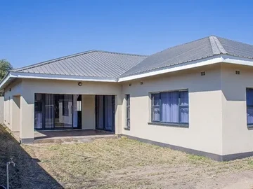 4 Bedroom Garden Flat