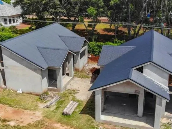 3 Unit Townhouse Complex