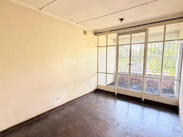 4 Bedroom Flat & Apartment