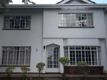 4 Bedroom Garden Flat