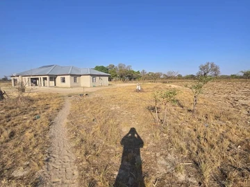 Farm & Agricultural Land