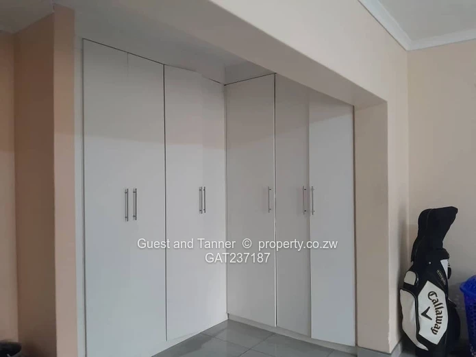 Commercial Property For Rent In Highlands