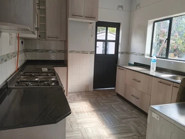 4 Bedroom Cottage
