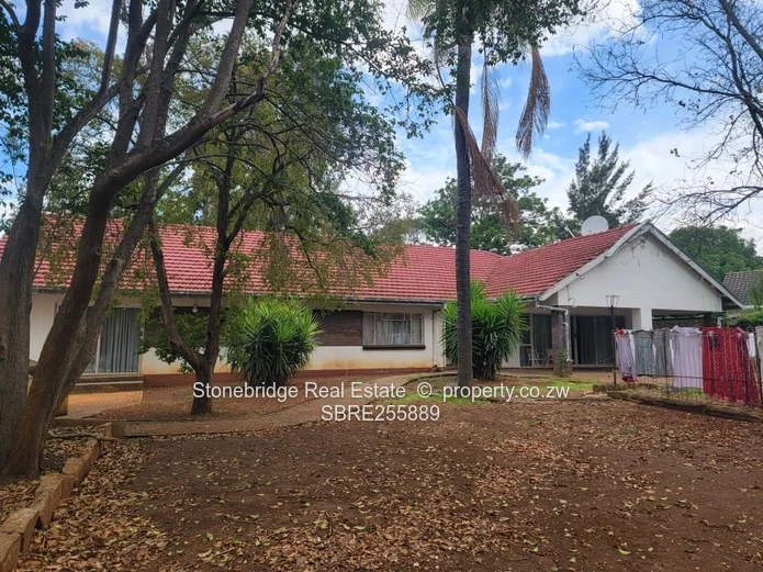 5 Bedroomed House in Kumalo For Sale