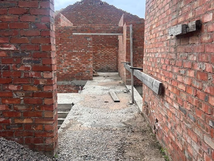 Incomplete Luxury Home for Sale – Spacious Property with Cottage & Borehole