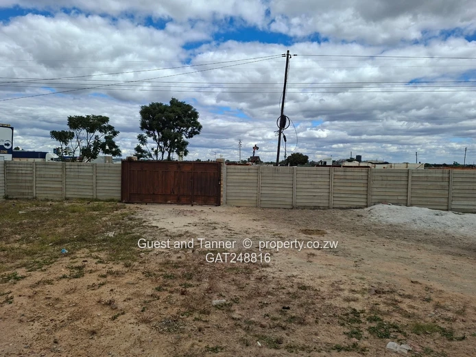 Incomplete House For Sale In Zimre Park