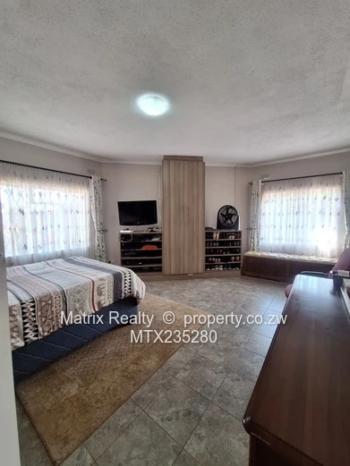 4 Bedroom House for Sale in New Marlborough