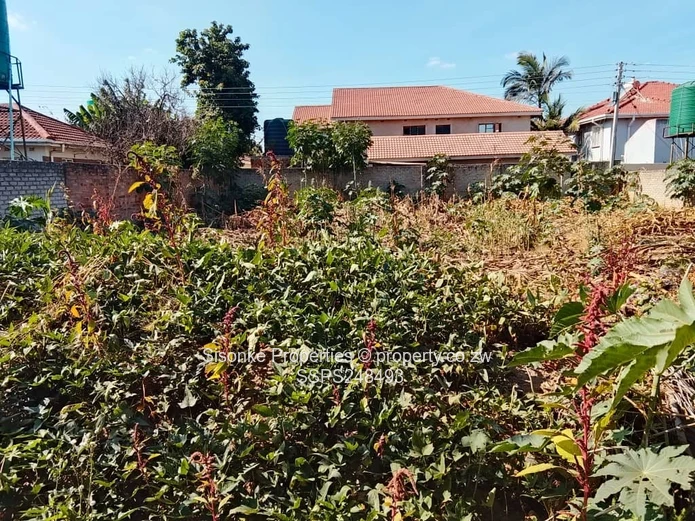 Residential stand for sale Old Zimre Park