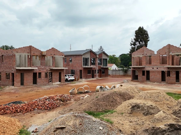 3 Bedroom Flat & Apartment