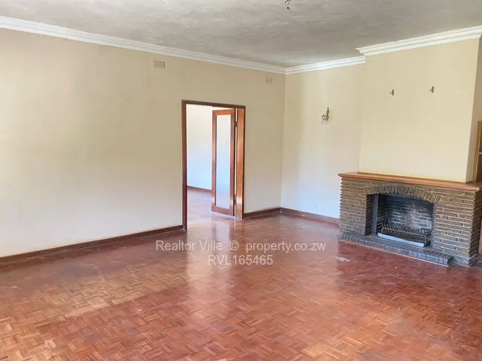 Commercial property to let in Arundel