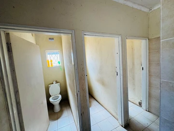 8 Bedroom House