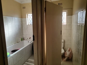 3 Bedroom Flat & Apartment