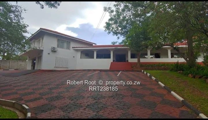 7 room Guest Lodge in Victoria Falls