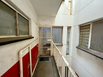 2 Bedroom Garden Flat
