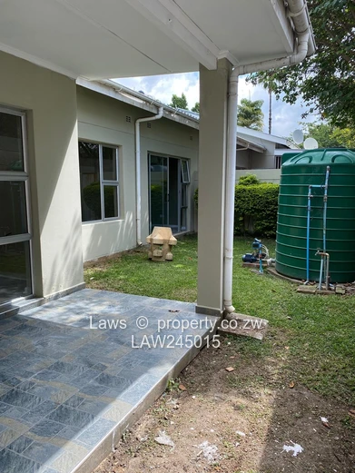 Newlands Flat to Let