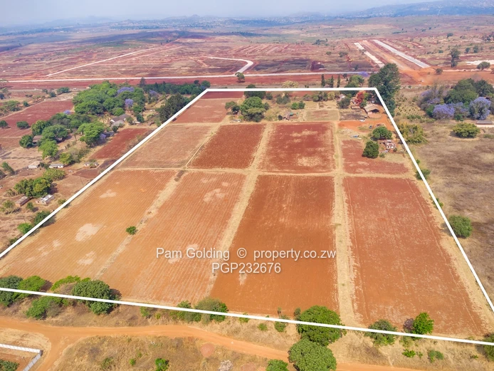 9.5Hactres Along Domboshava Road (Sole Mandate)