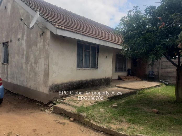 Solid Family house for sale 