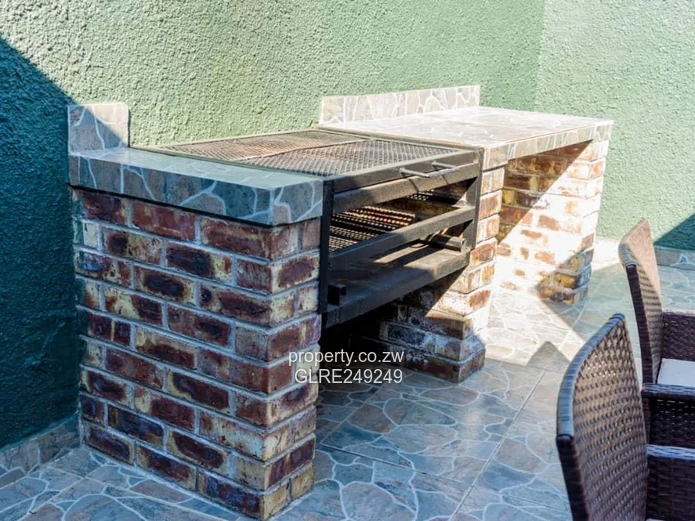 Renovated 3-Bed Ballantyne Park Home - Borehole & Braai
