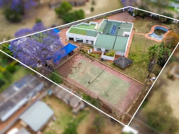 10 Bedroom House