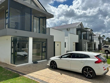 4 Bedroom Townhouse Complex