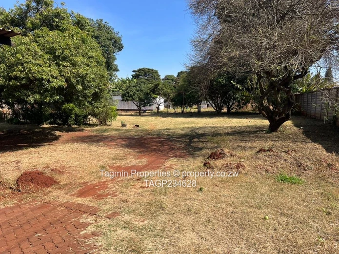 Mandara old house for sale 
