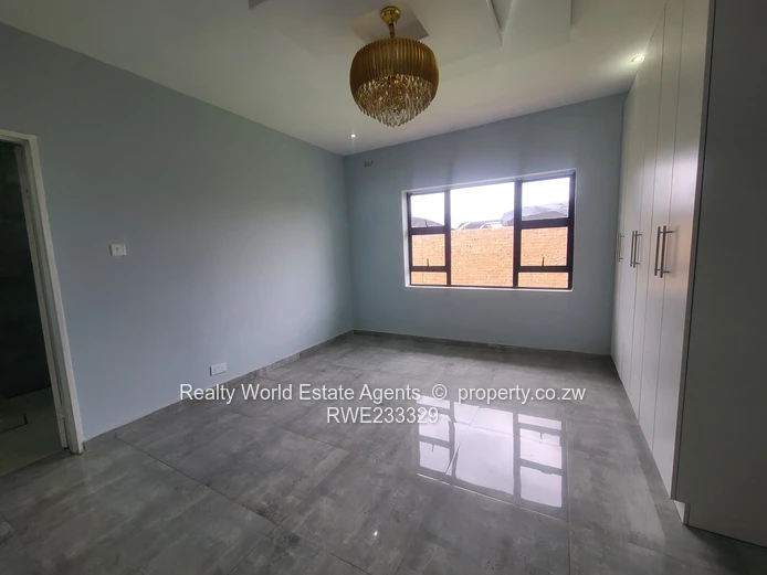 Exceptional 7-Bedroom Home with Agribusiness Potential – Ziko, Chitungwiza (Sole Mandate)