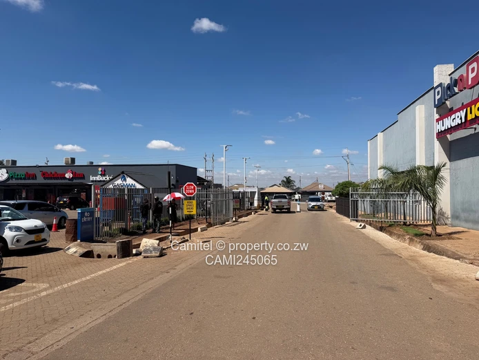 Aspindale Park 2-Bed Apt — Borehole, Parking, Near Shop on 3rd Floor  (Sole Mandate)