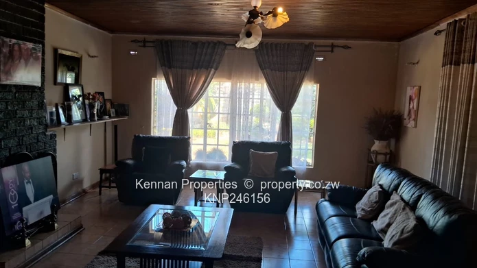 Family Place in Fab Location! (Sole Mandate)