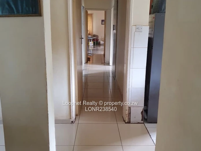 Bluff Hill 3-Bed Home with Borehole & Large Garden (Sole Mandate)