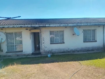 3 Bedroom Garden Flat