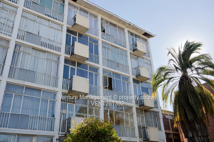 2 Bedroom Flat – The Avenues, Harare
