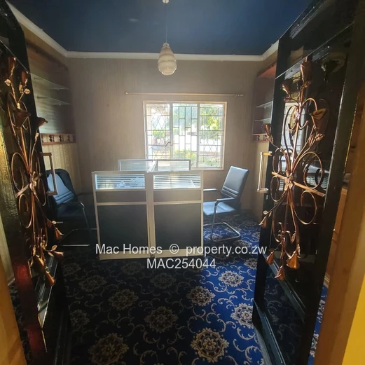 Office Place to let in Gunhill close to Borrowdale road for 1st of October