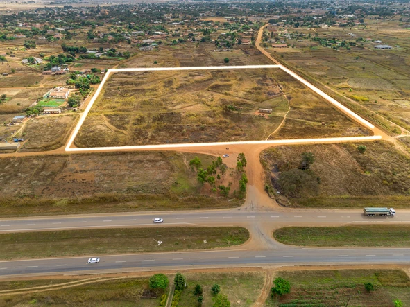 Commercial & Industrial Land