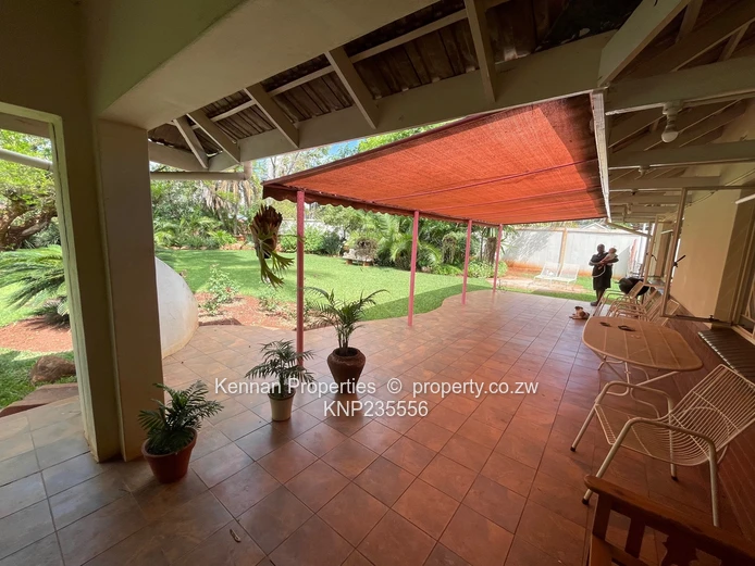 Neat Starter Home In Central Alex Park With Good Power