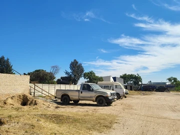 Commercial & Industrial Land