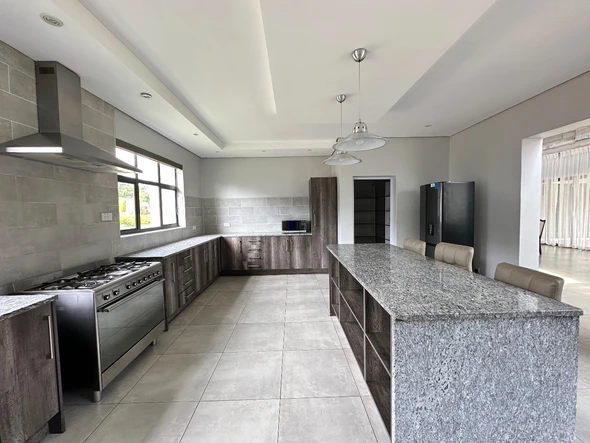 4 Unit Townhouse Complex