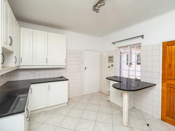 3 Bedroom Garden Flat