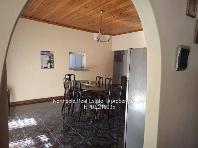 Nharira Spacious & Neat House Available For 1 December