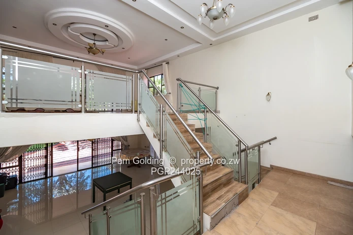 Stunning Family Home In New Pomona (Near Vainona) (Sole Mandate)