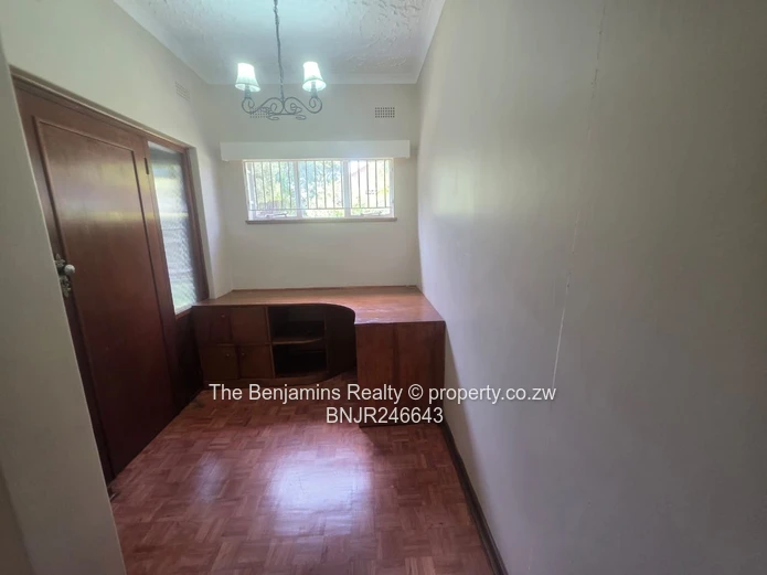 Garden Flat In Avondale
